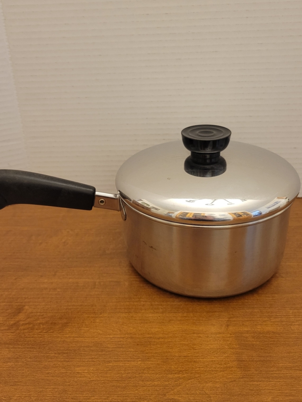 Vintage Revere Ware 1.5 qt. Stainless Steel Saucepan with Lid and Black Handle